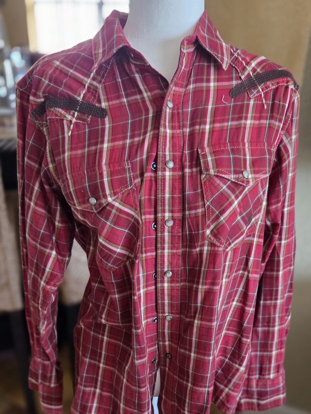 Men's Ariat Red Plaid Long-Sleeve Button-Down Shirt